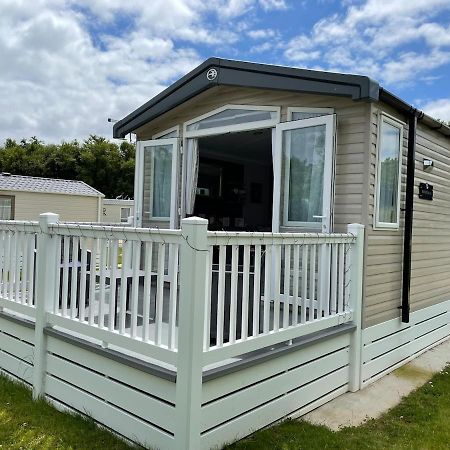 Luxury Caravan Cornwall Sleeps 4 Countryside View Сент-Остел Экстерьер фото