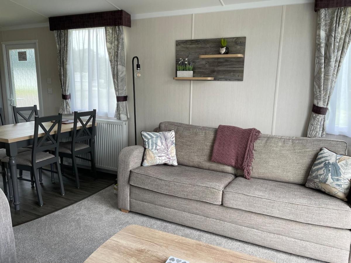 Luxury Caravan Cornwall Sleeps 4 Countryside View Сент-Остел Экстерьер фото