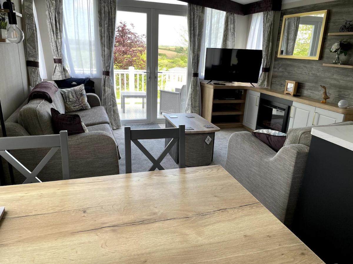 Luxury Caravan Cornwall Sleeps 4 Countryside View Сент-Остел Экстерьер фото